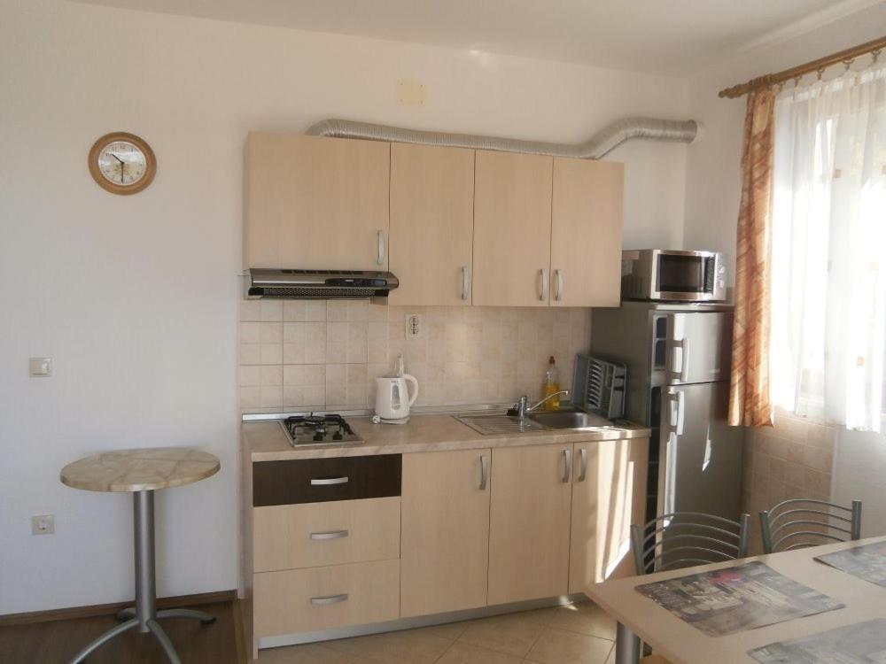 Apartments With A Parking Space Igrane, Makarska - 13535 Exteriör bild